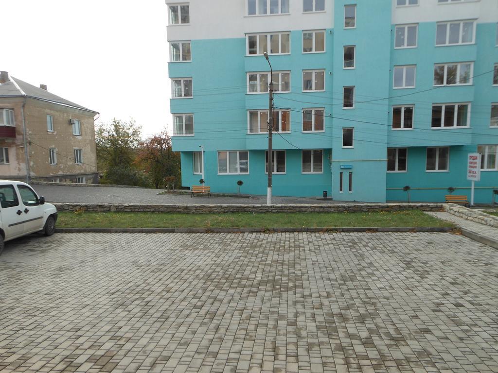 Rooms With Fortetsya View 2 Kam'janec'-Podil's'kyj Esterno foto